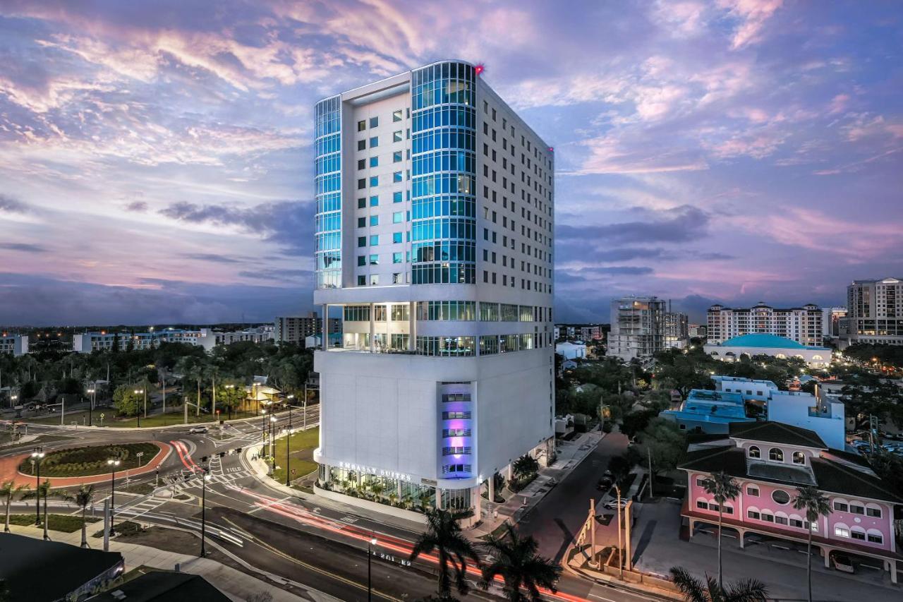Embassy Suites By Hilton Sarasota Exterior photo