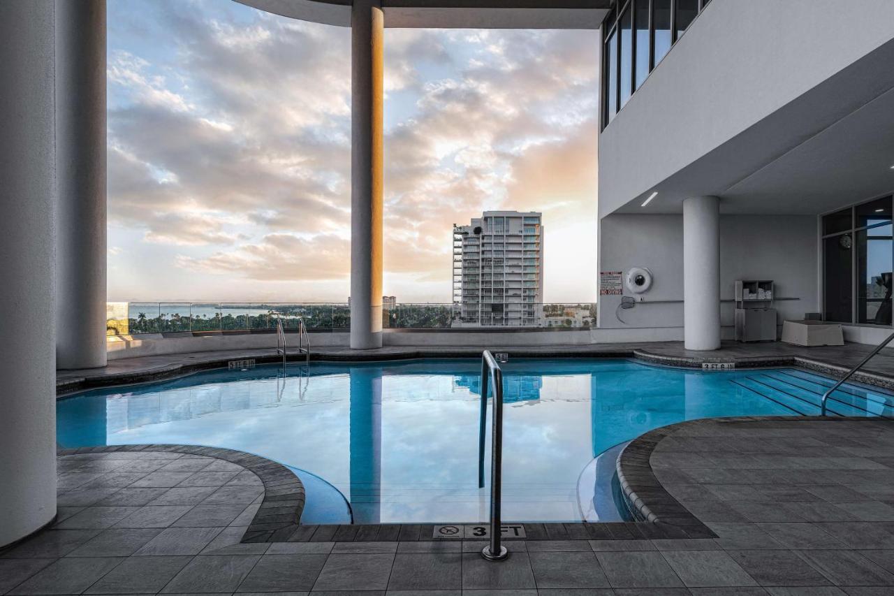 Embassy Suites By Hilton Sarasota Exterior photo