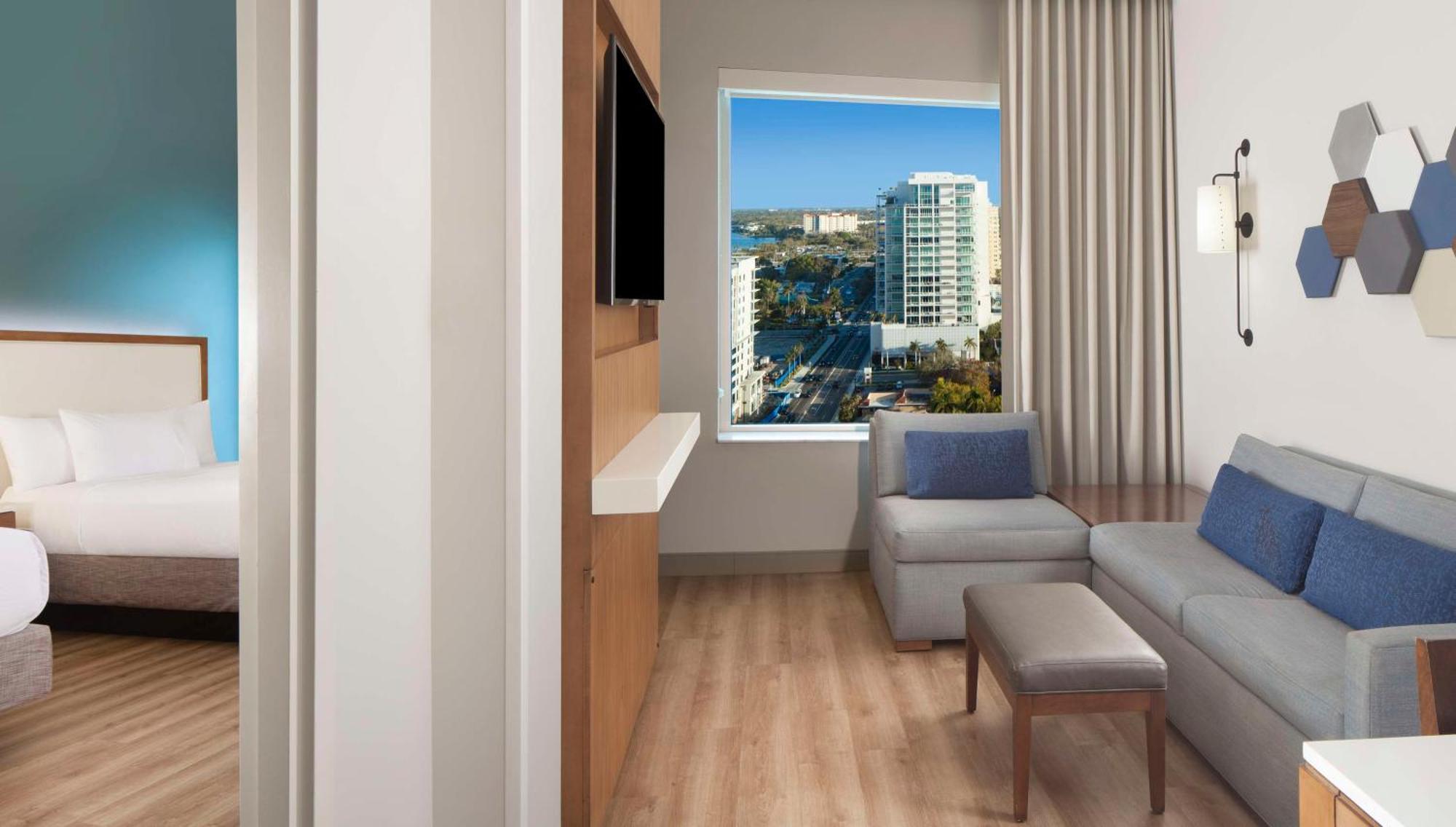 Embassy Suites By Hilton Sarasota Exterior photo