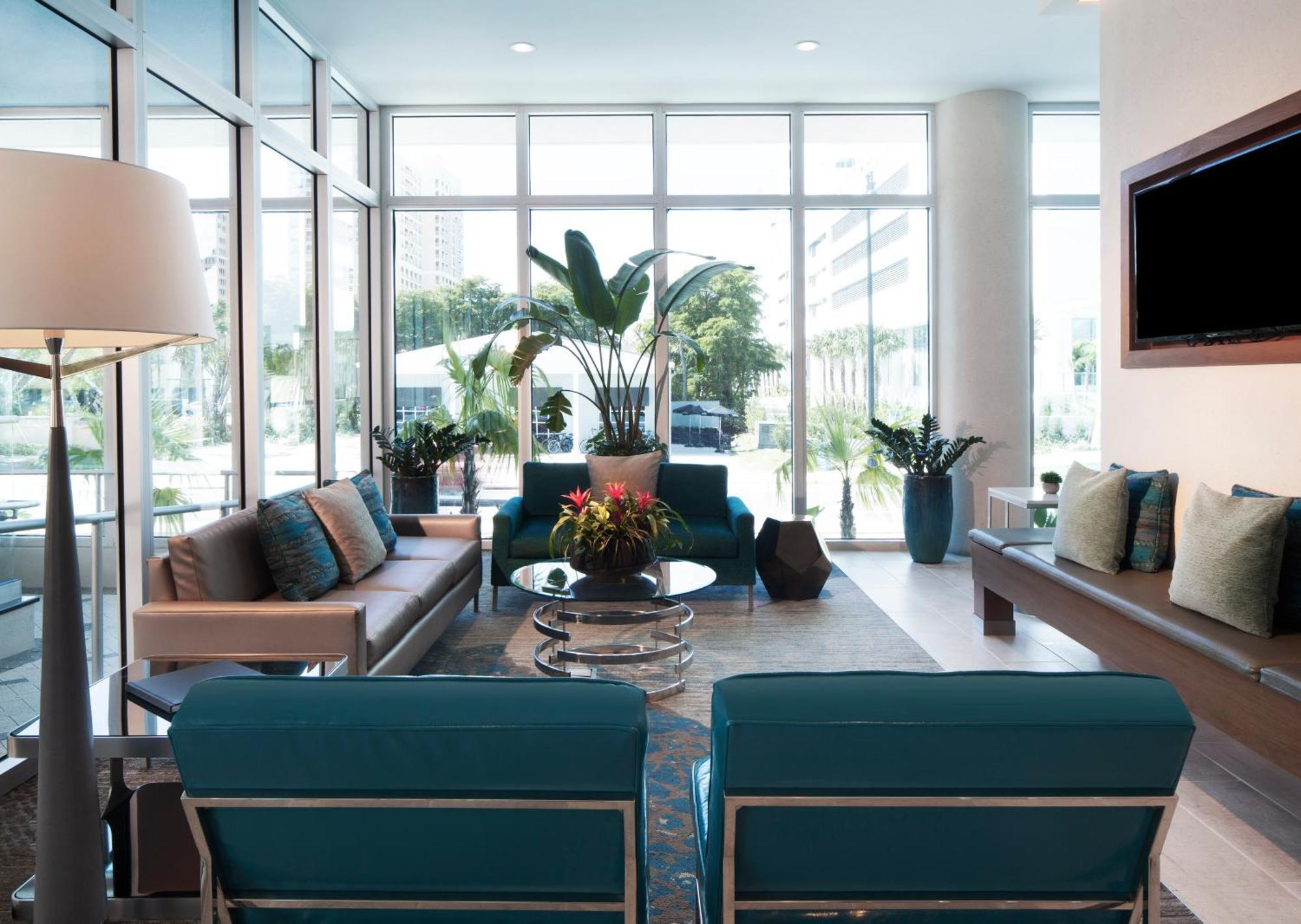 Embassy Suites By Hilton Sarasota Exterior photo